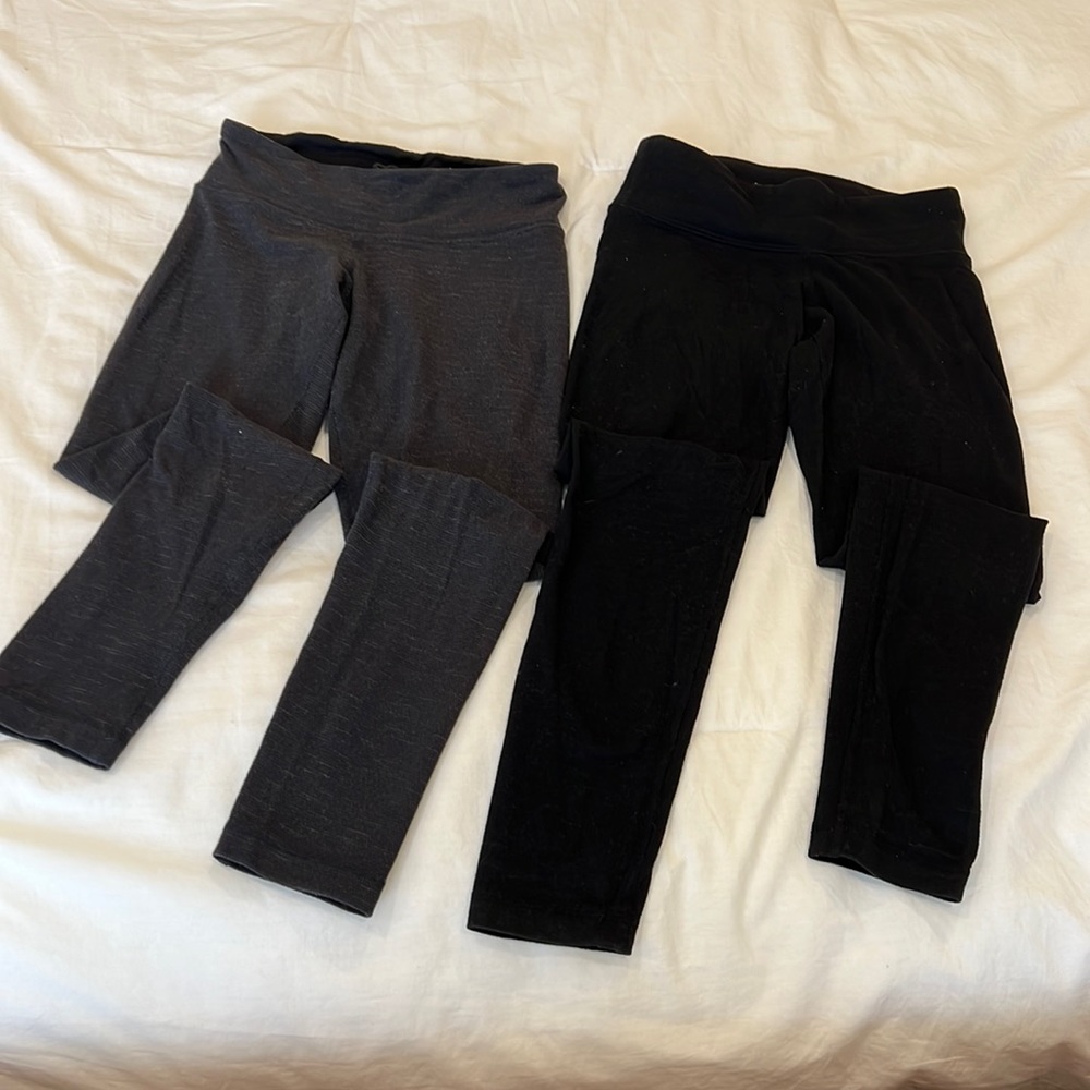 Bundle of BOTH Aritzia TNA leggings super soft heavier material.